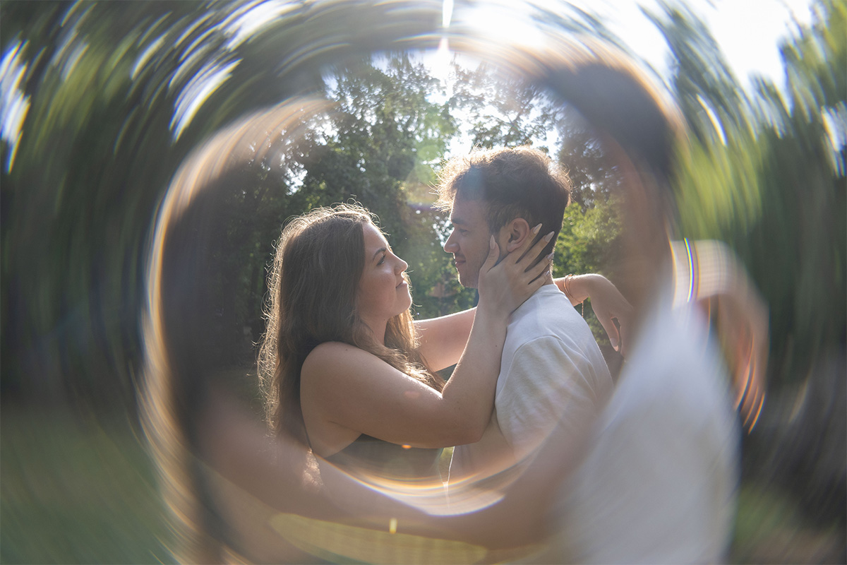 Párosfotózás a szegedi Erzsébet ligetben - apmedia